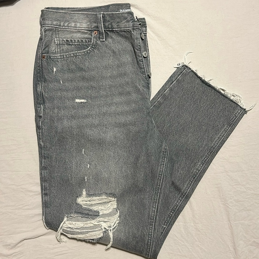 TALL Old Navy Extra High Rise Sky-Hi Straight Leg Denim Jeans in Grey